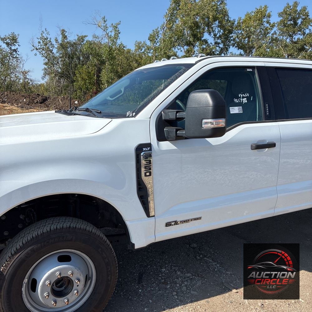 2023 Ford F350 S/D XLT