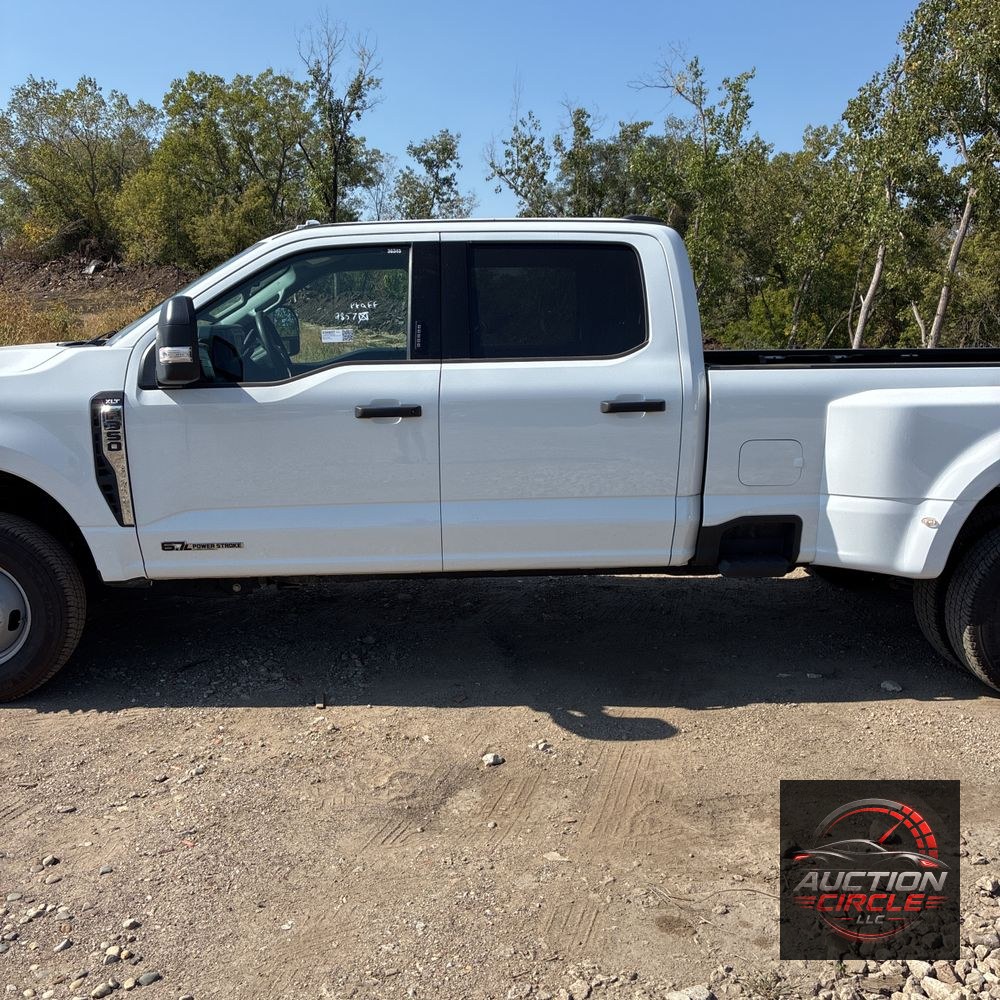 2023 Ford F350 S/D XLT