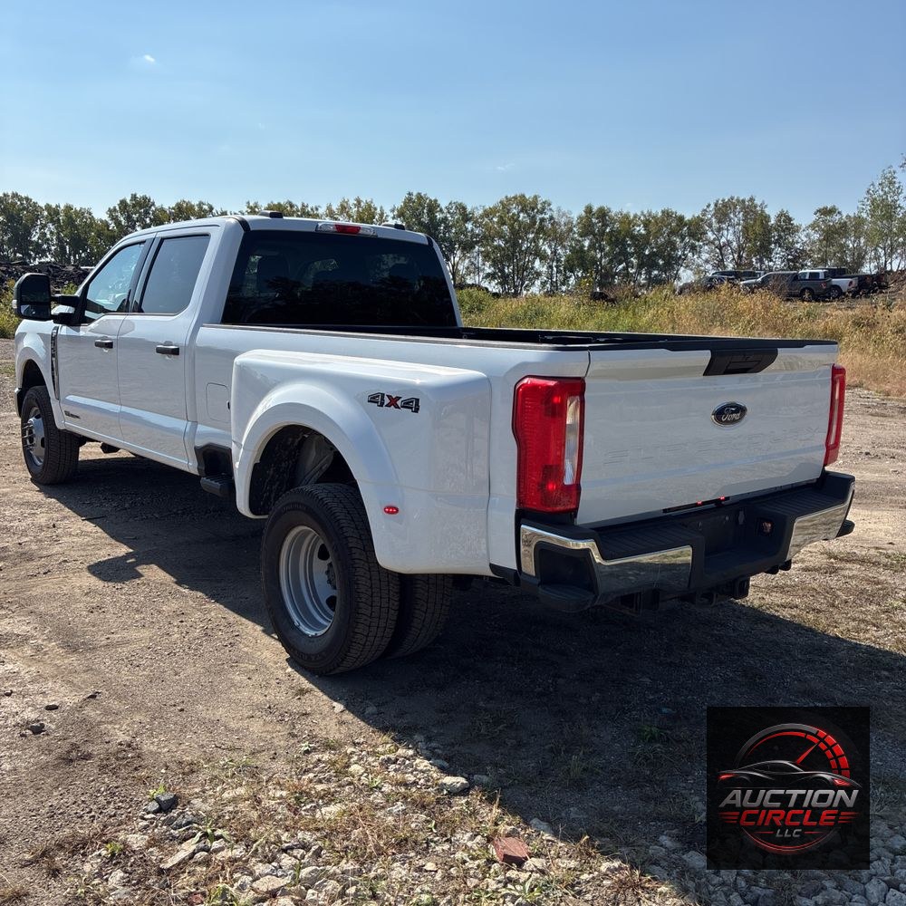 2023 Ford F350 S/D XLT