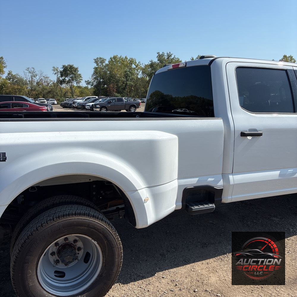 2023 Ford F350 S/D XLT