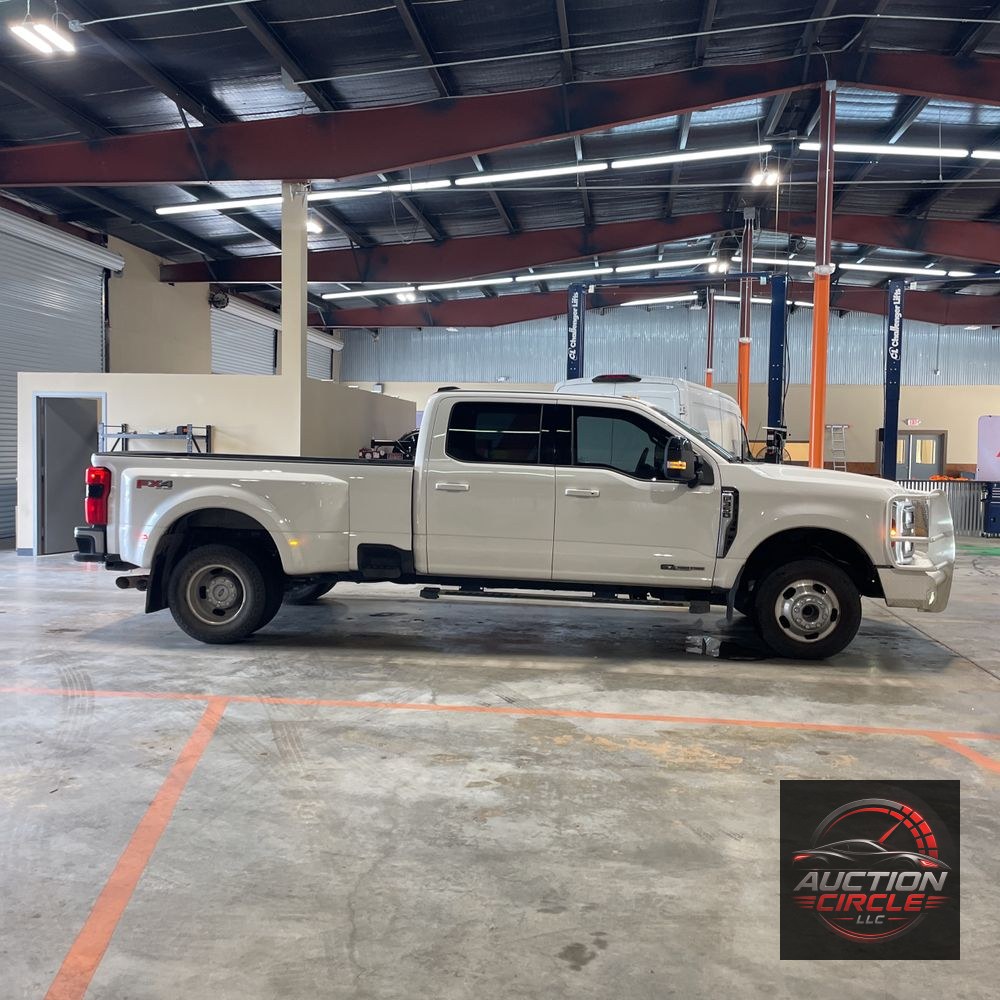 2024 Ford F-350 Super Duty Lariat
