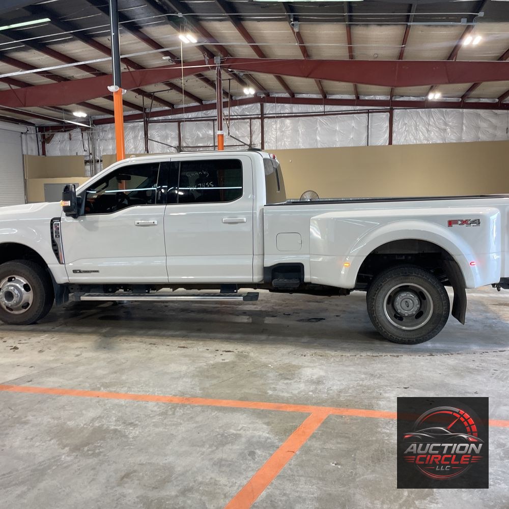 2024 Ford F-350 Super Duty Lariat