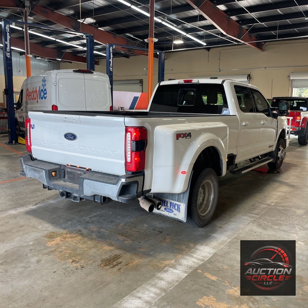 2024 Ford F-350 Super Duty Lariat