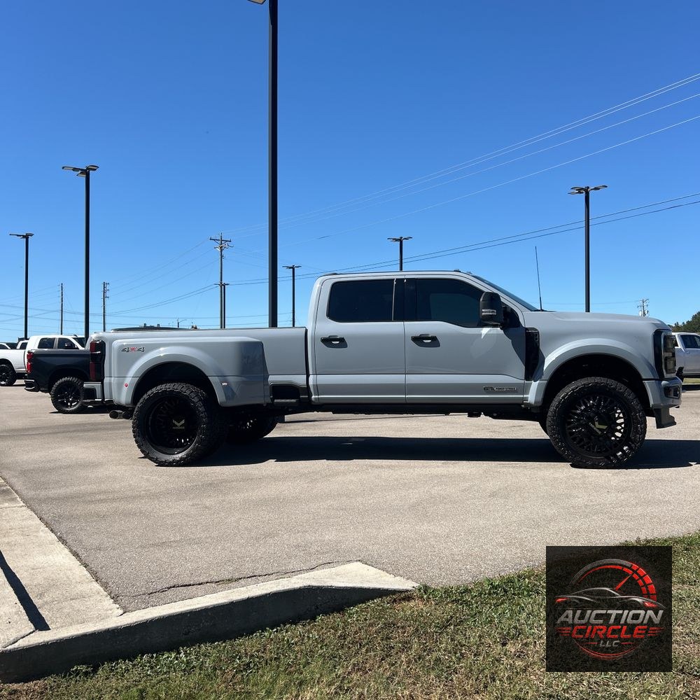 2024 Ford F-450 Super Duty Platinum