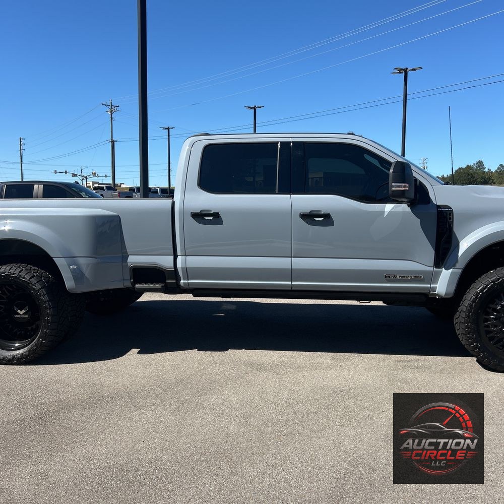 2024 Ford F-450 Super Duty Platinum