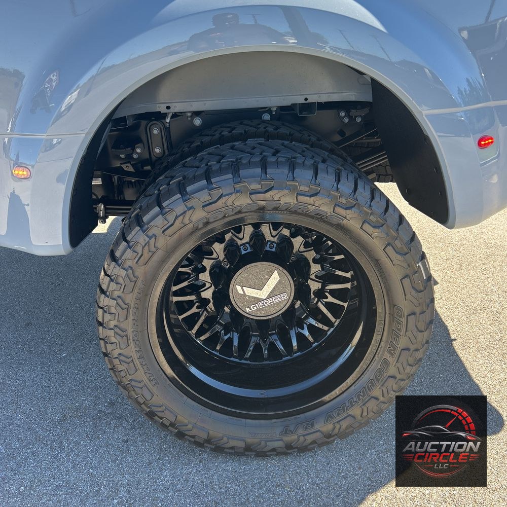 2024 Ford F-450 Super Duty Platinum