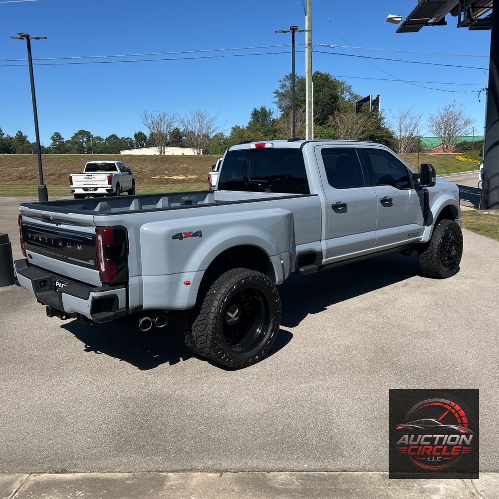 2024 Ford F-450 Super Duty Platinum