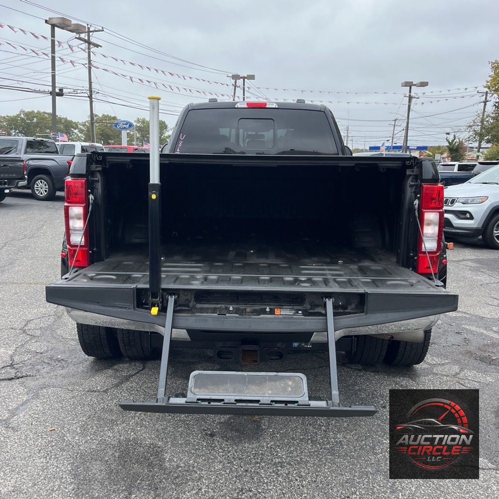 2022 Ford F-450 Super Duty Lariat