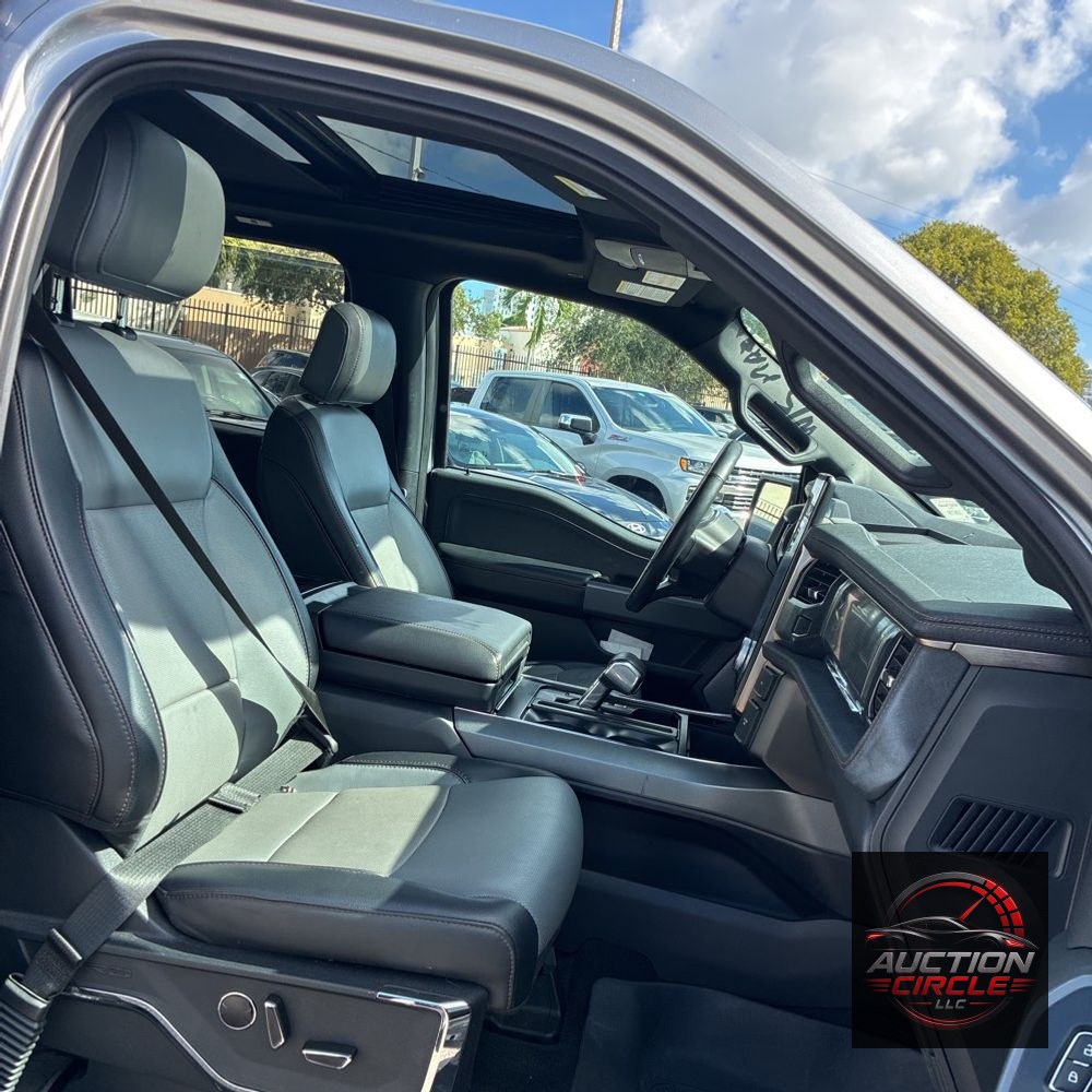 2023 Ford F-150 Lightning Lariat