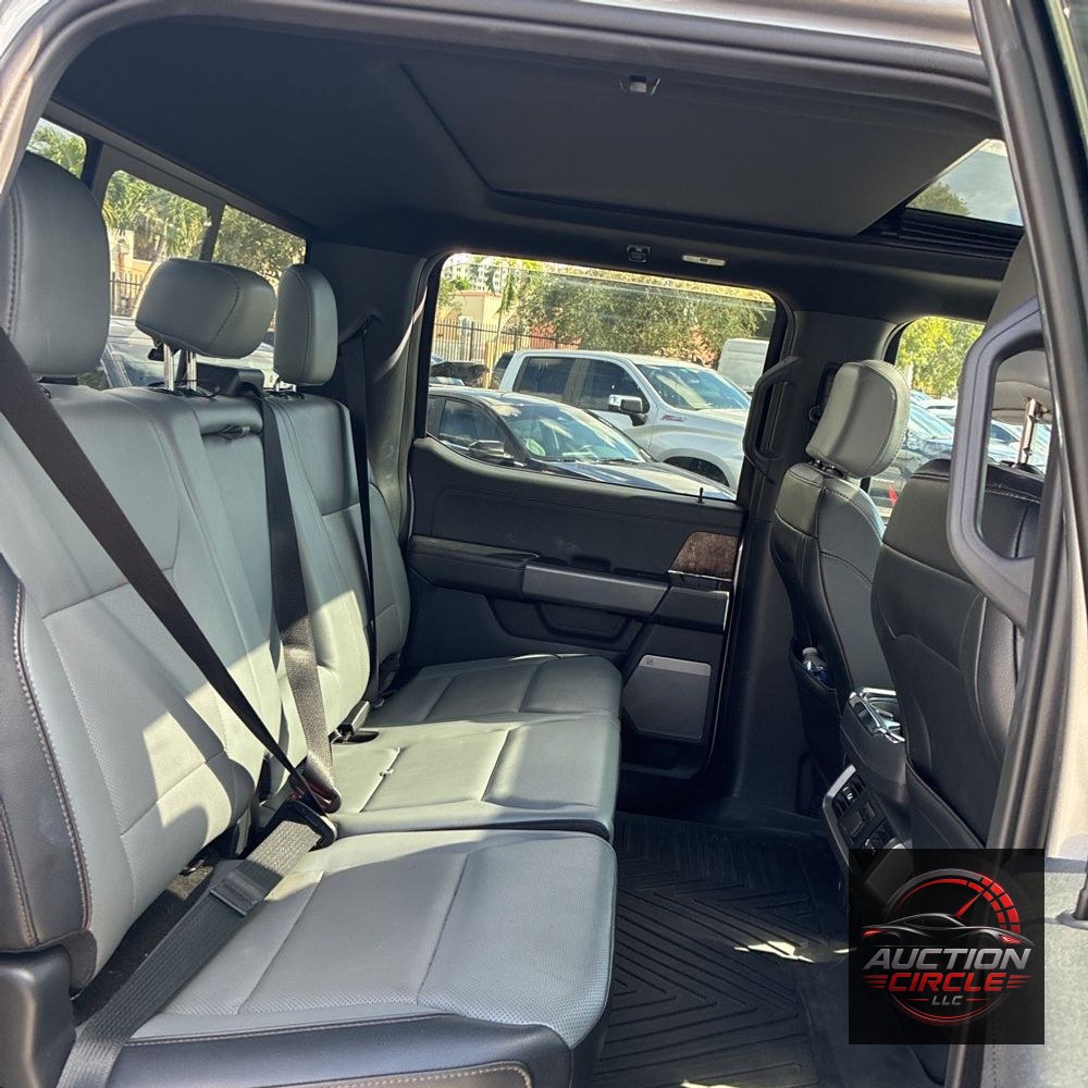 2023 Ford F-150 Lightning Lariat