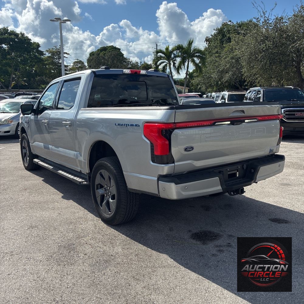 2023 Ford F-150 Lightning Lariat