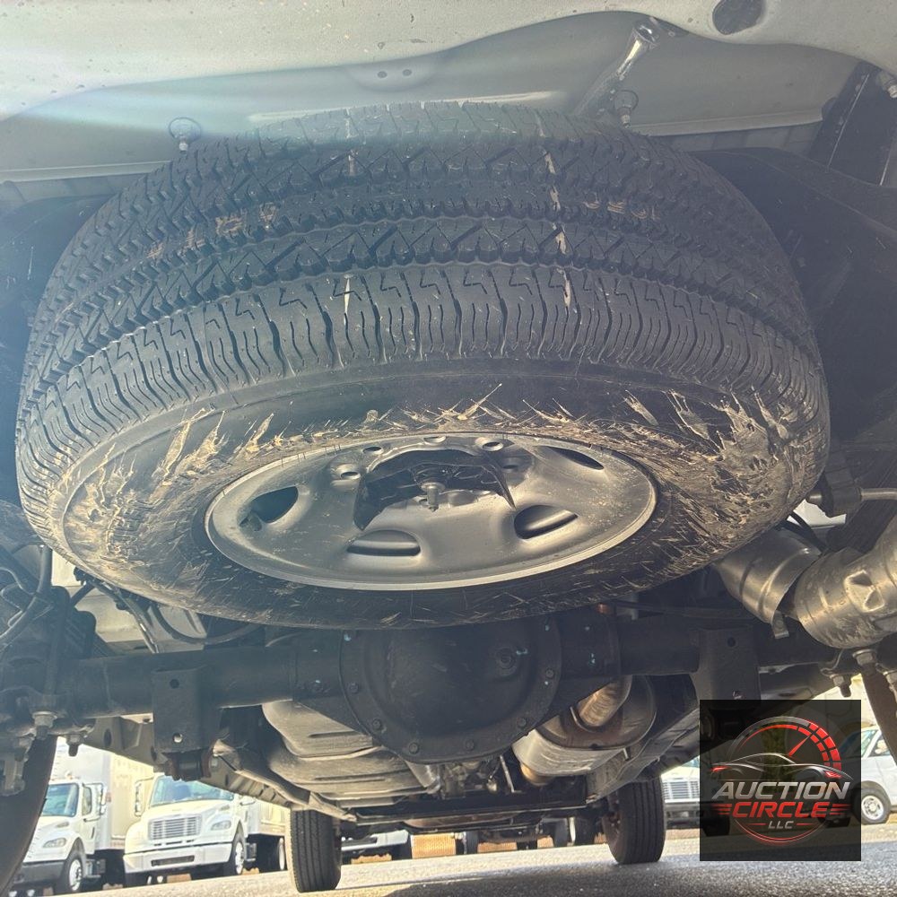 2025 Chevrolet Express LS 3500