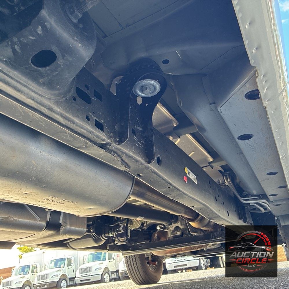 2025 Chevrolet Express LS 3500