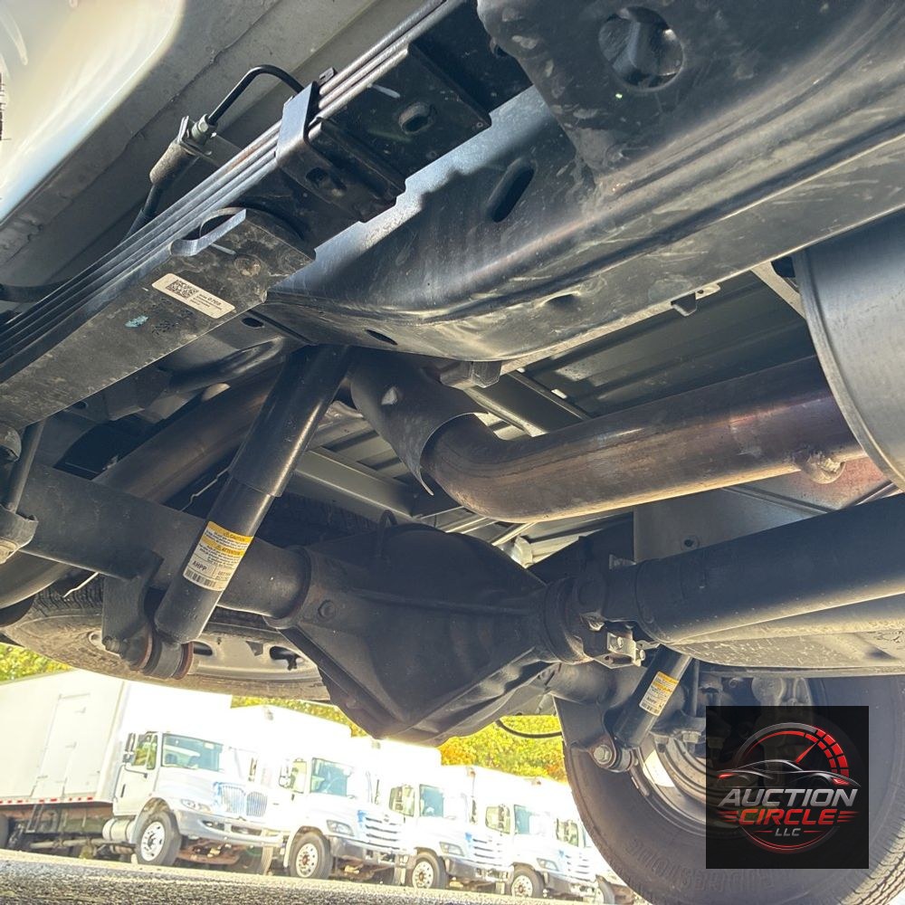 2025 Chevrolet Express LS 3500