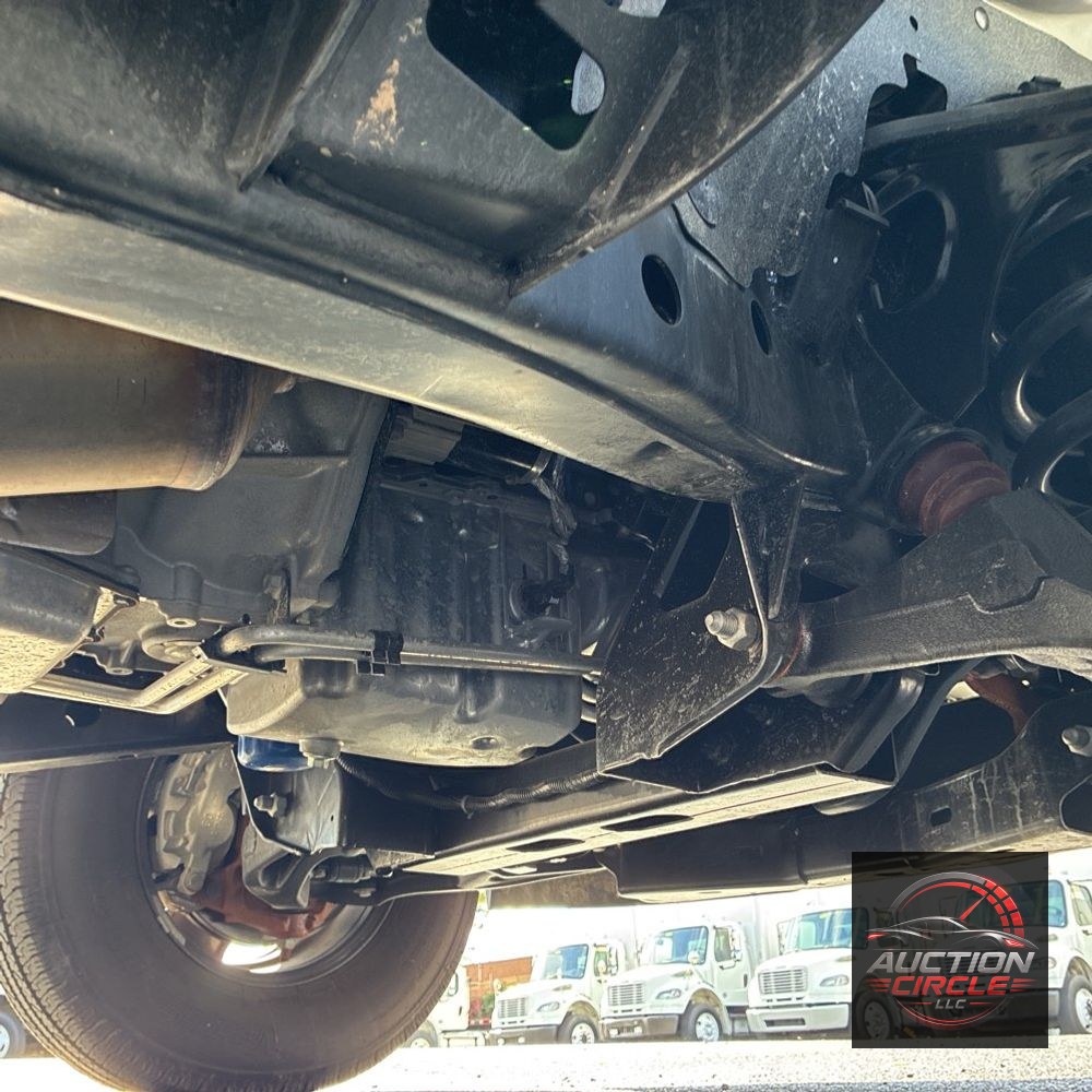 2025 Chevrolet Express LS 3500