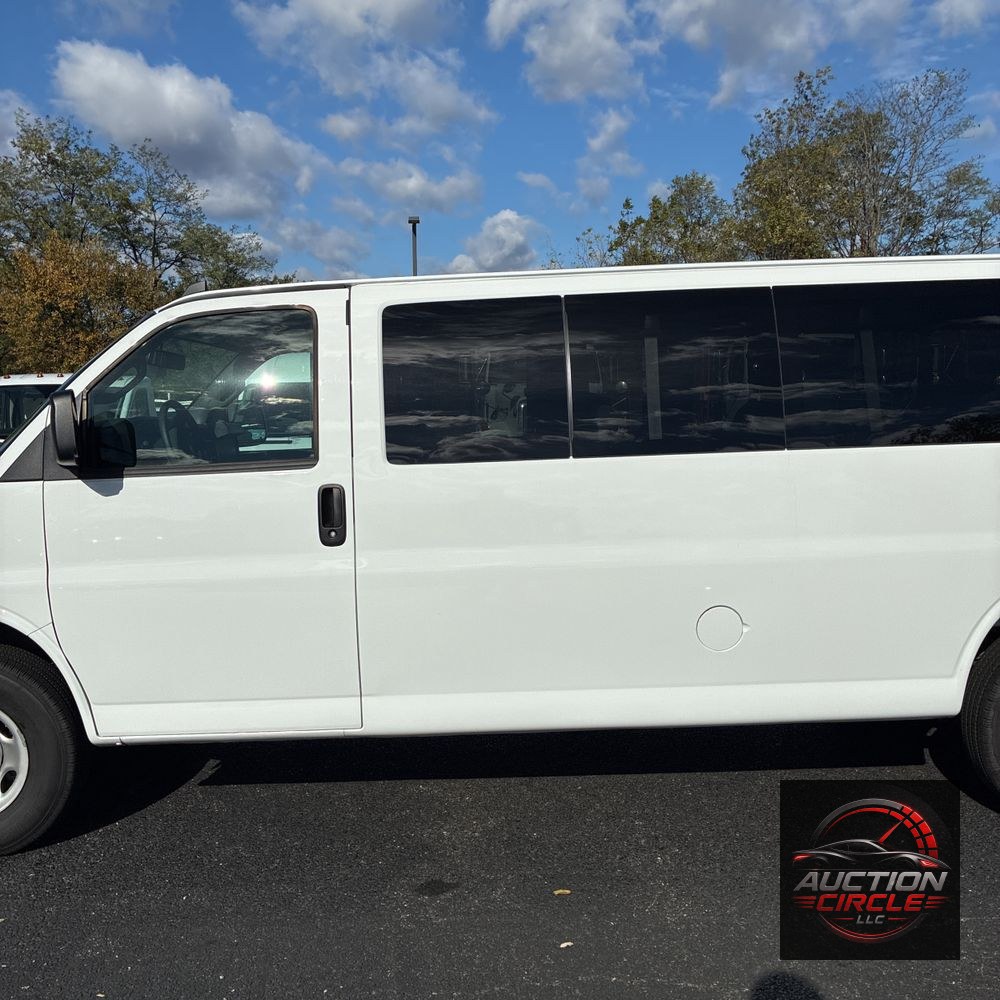 2025 Chevrolet Express LS 3500