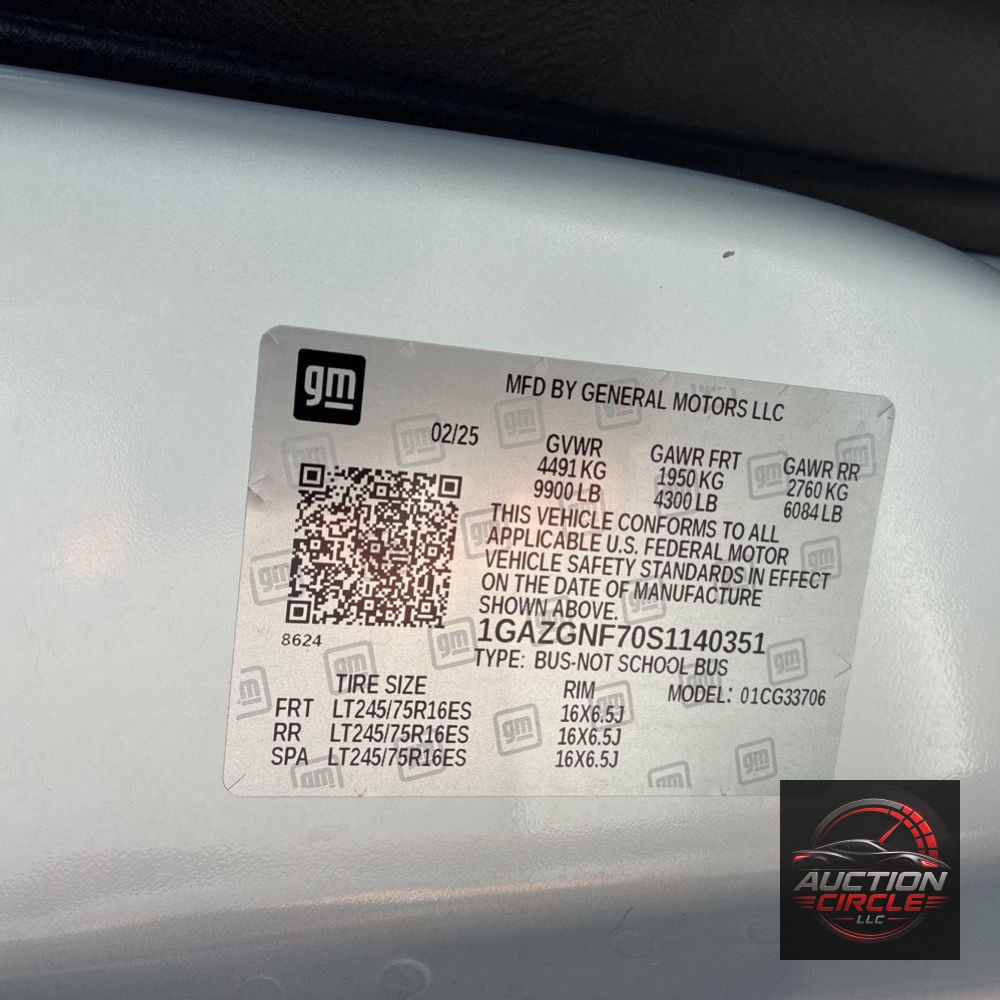 2025 Chevrolet Express LS 3500