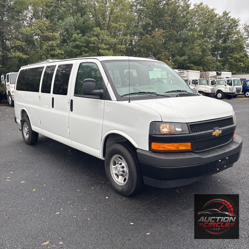 2025 Chevrolet Express LS 3500