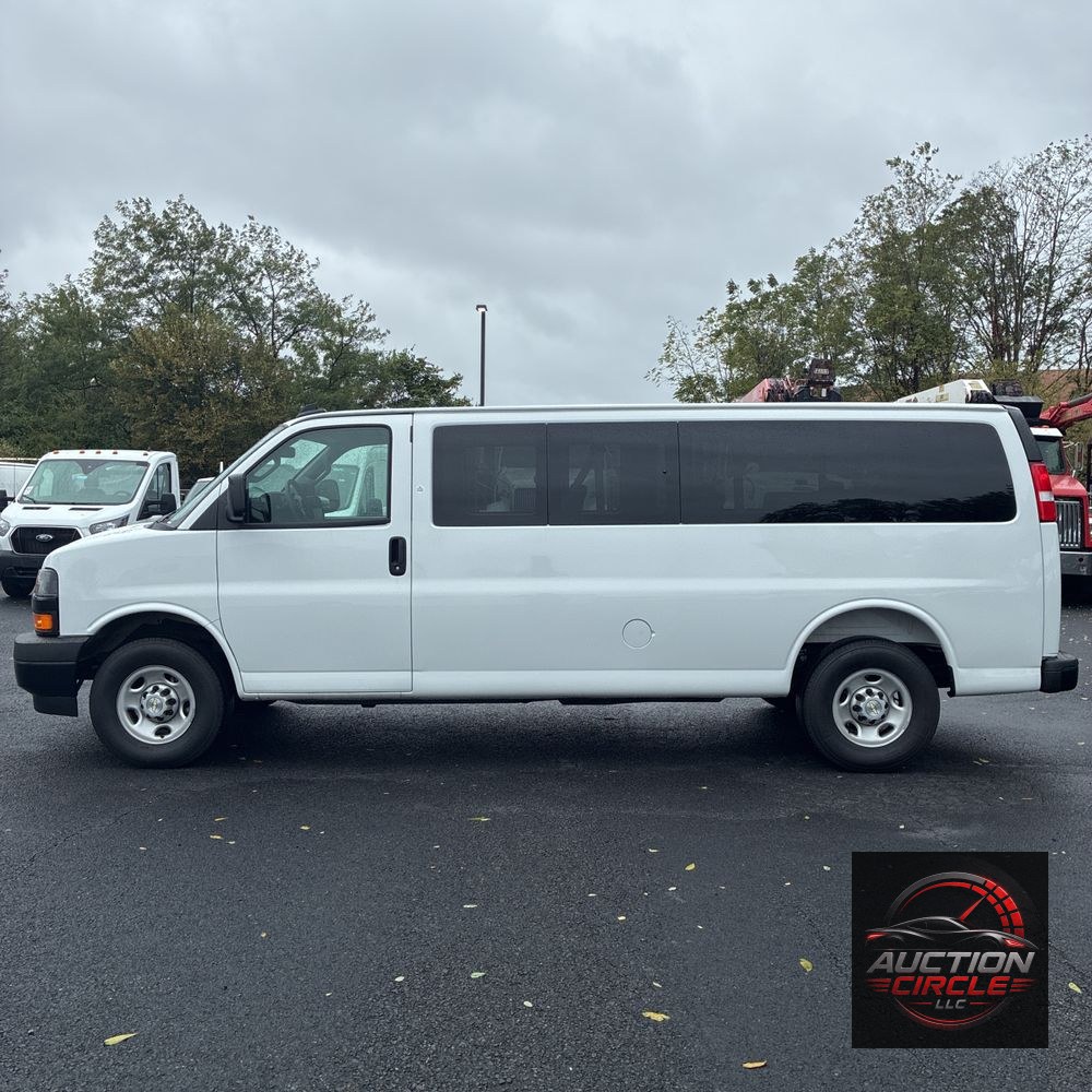 2025 Chevrolet Express LS 3500