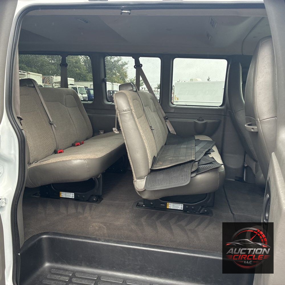 2025 Chevrolet Express LS 3500
