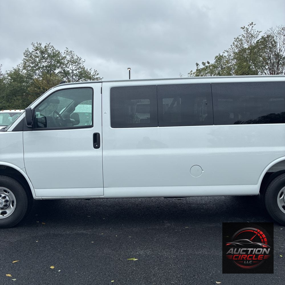 2025 Chevrolet Express LS 3500