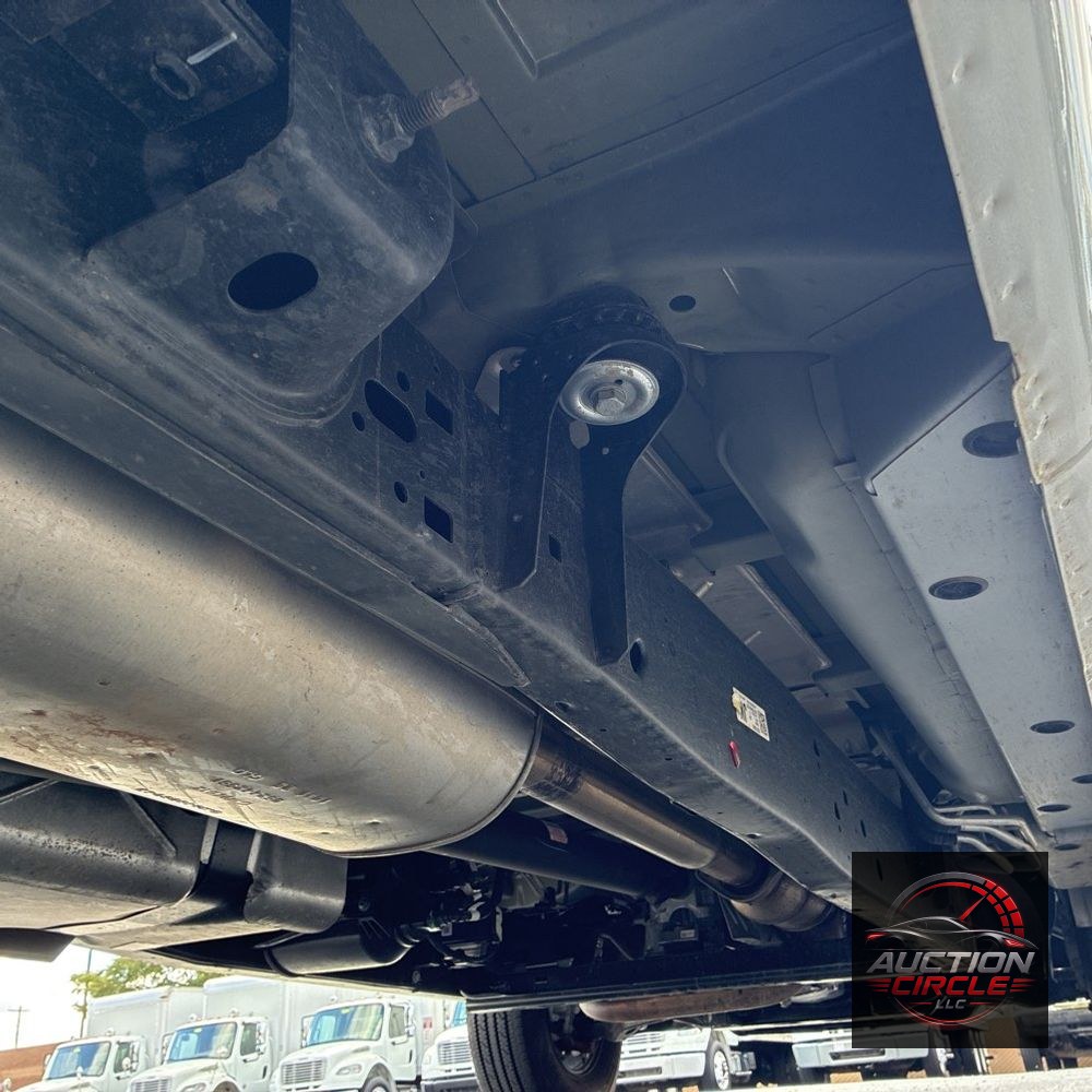 2025 Chevrolet Express LS 3500