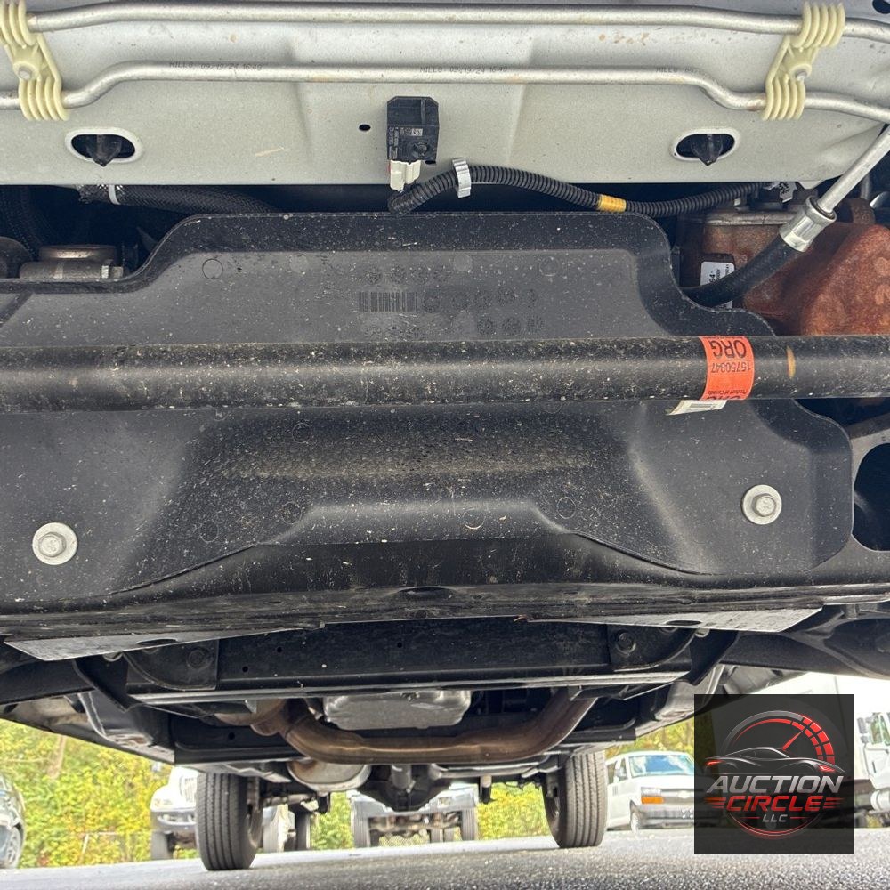 2025 Chevrolet Express LS 3500