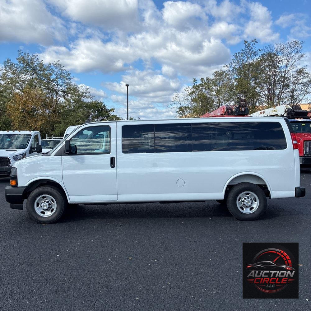 2025 Chevrolet Express LS 3500