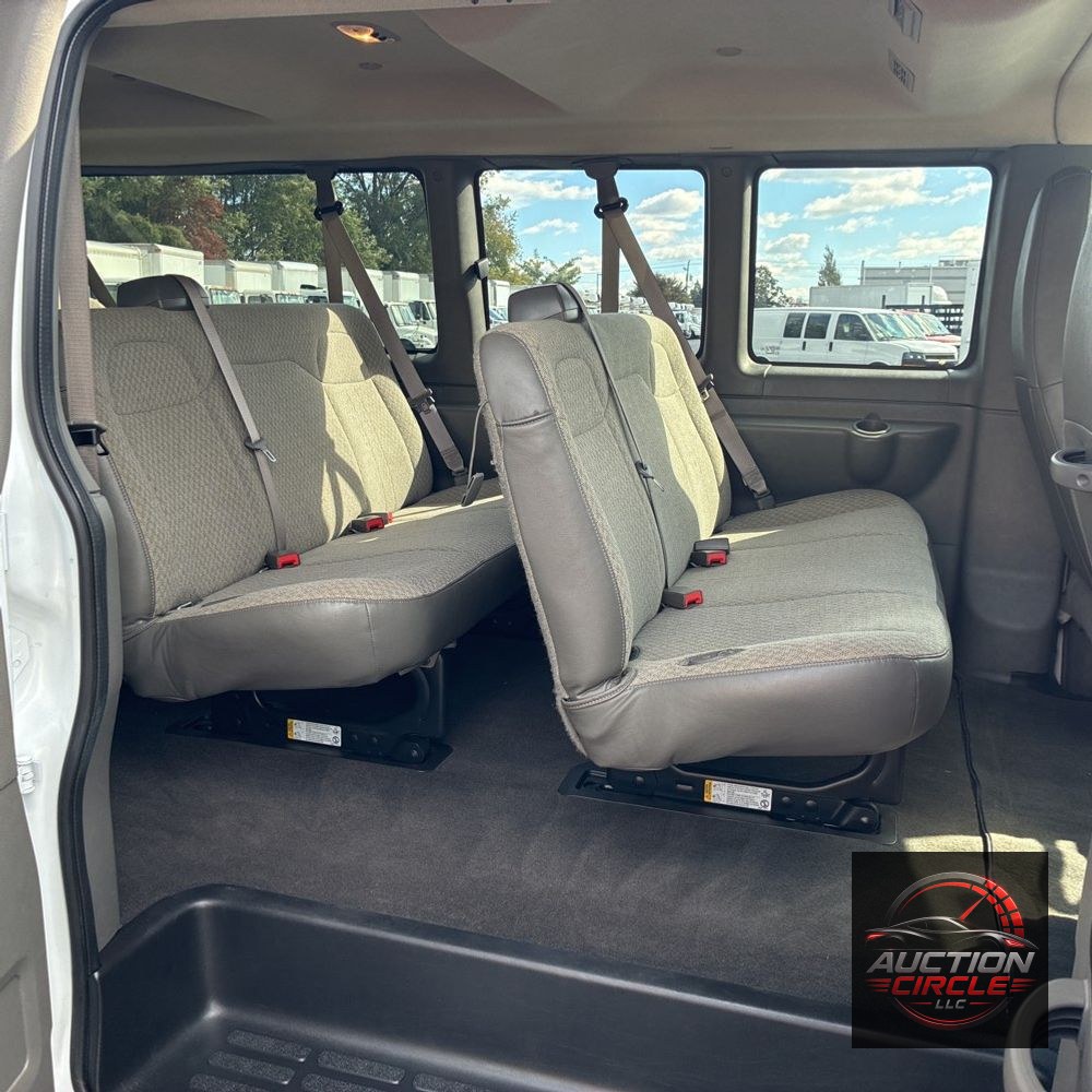 2025 Chevrolet Express LS 3500