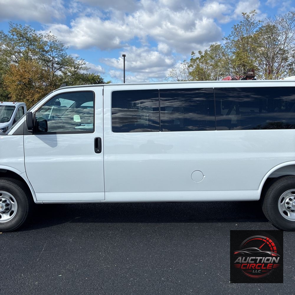 2025 Chevrolet Express LS 3500