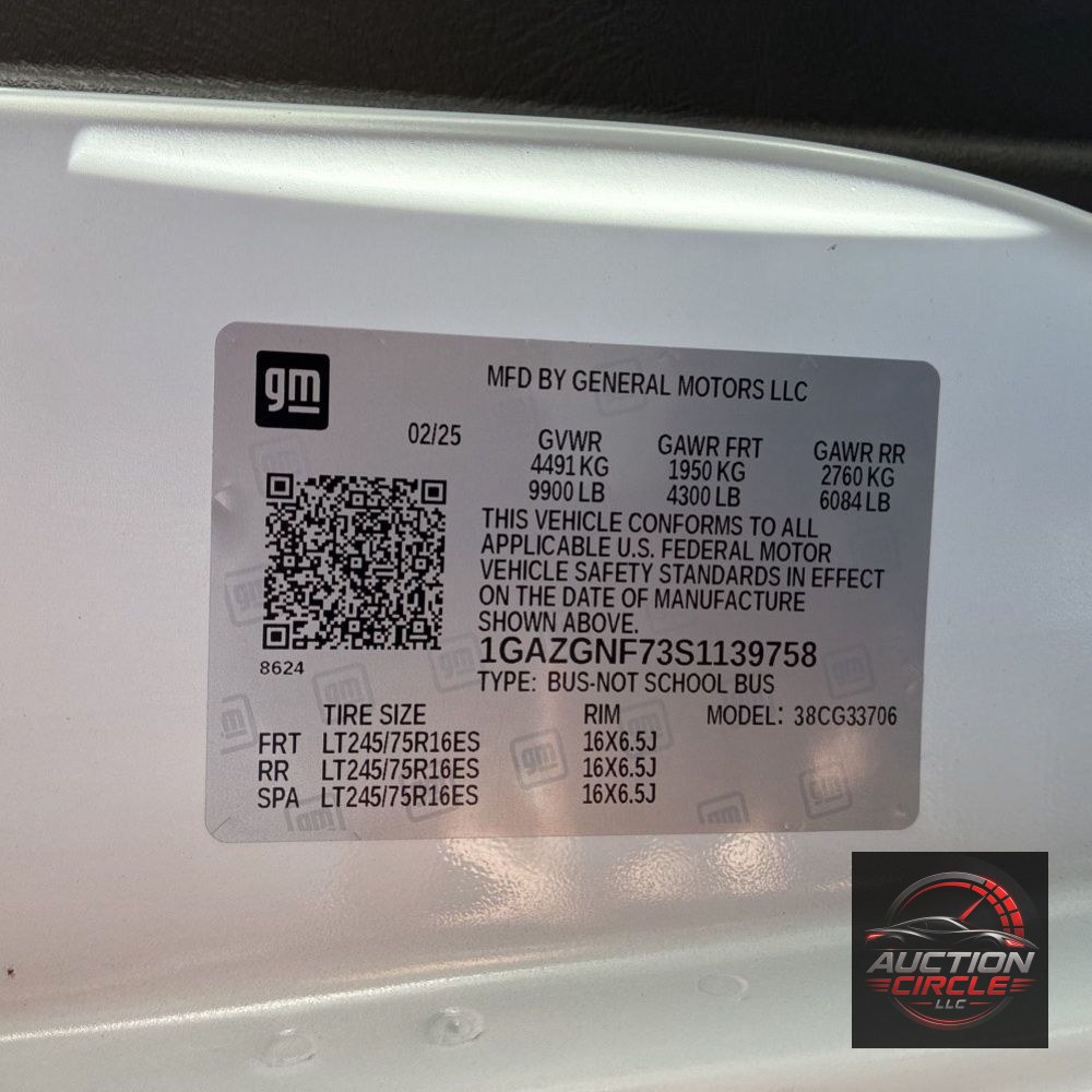 2025 Chevrolet Express LS 3500