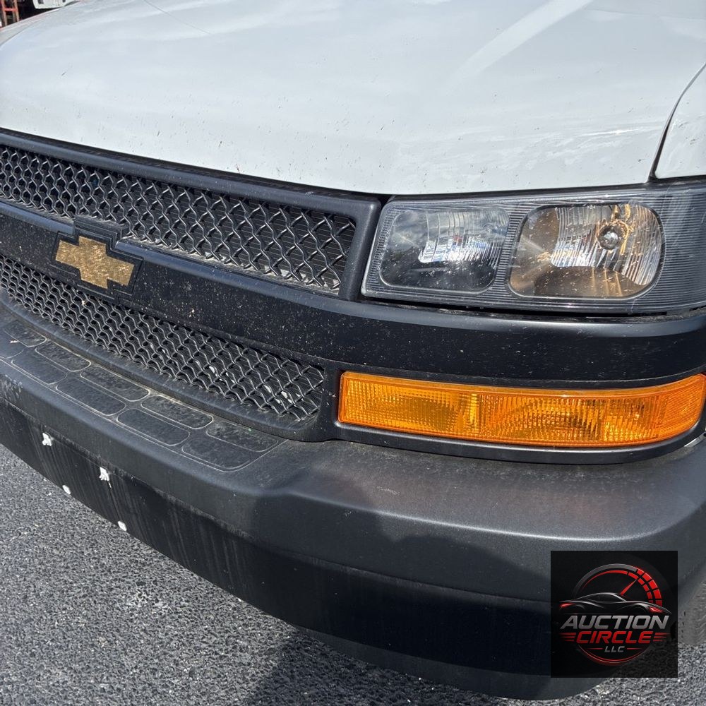 2025 Chevrolet Express LS 3500