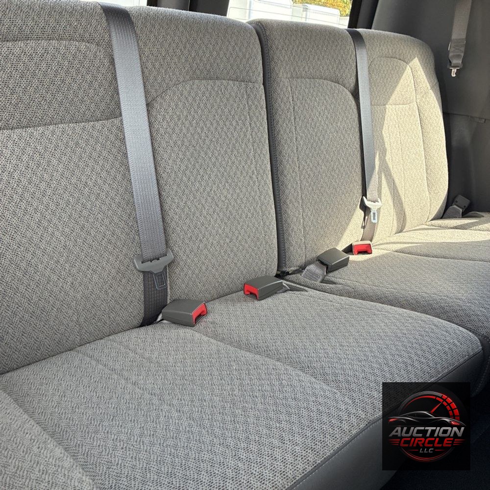 2025 Chevrolet Express LS 3500