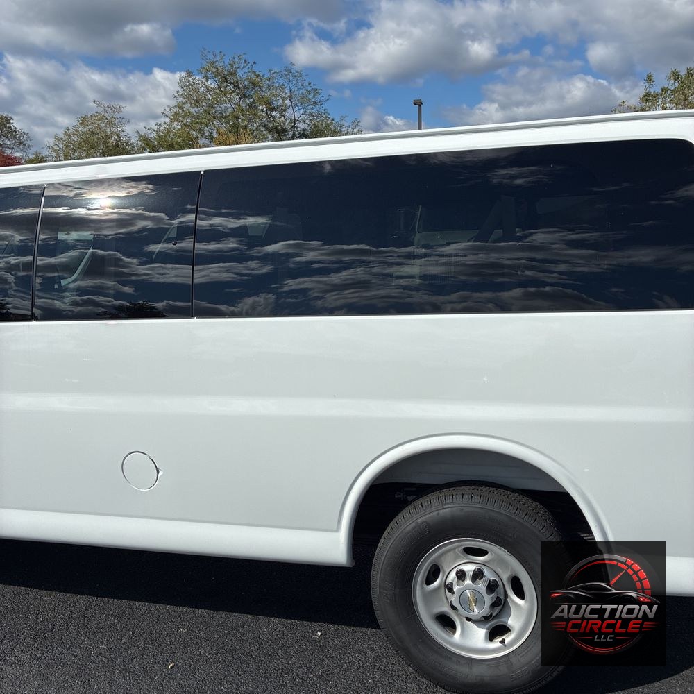 2025 Chevrolet Express LS 3500