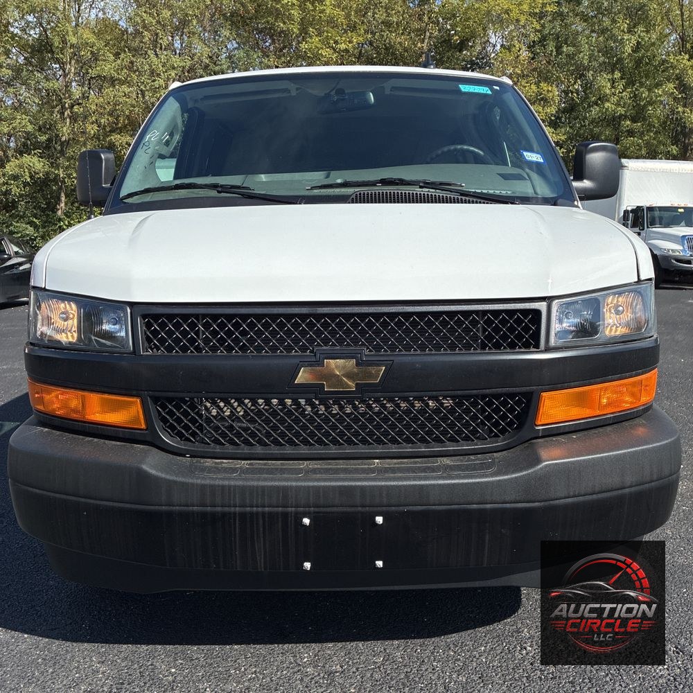 2025 Chevrolet Express LS 3500