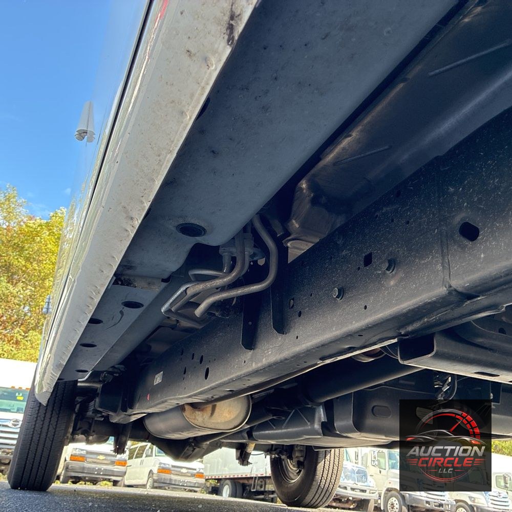 2025 Chevrolet Express LS 3500