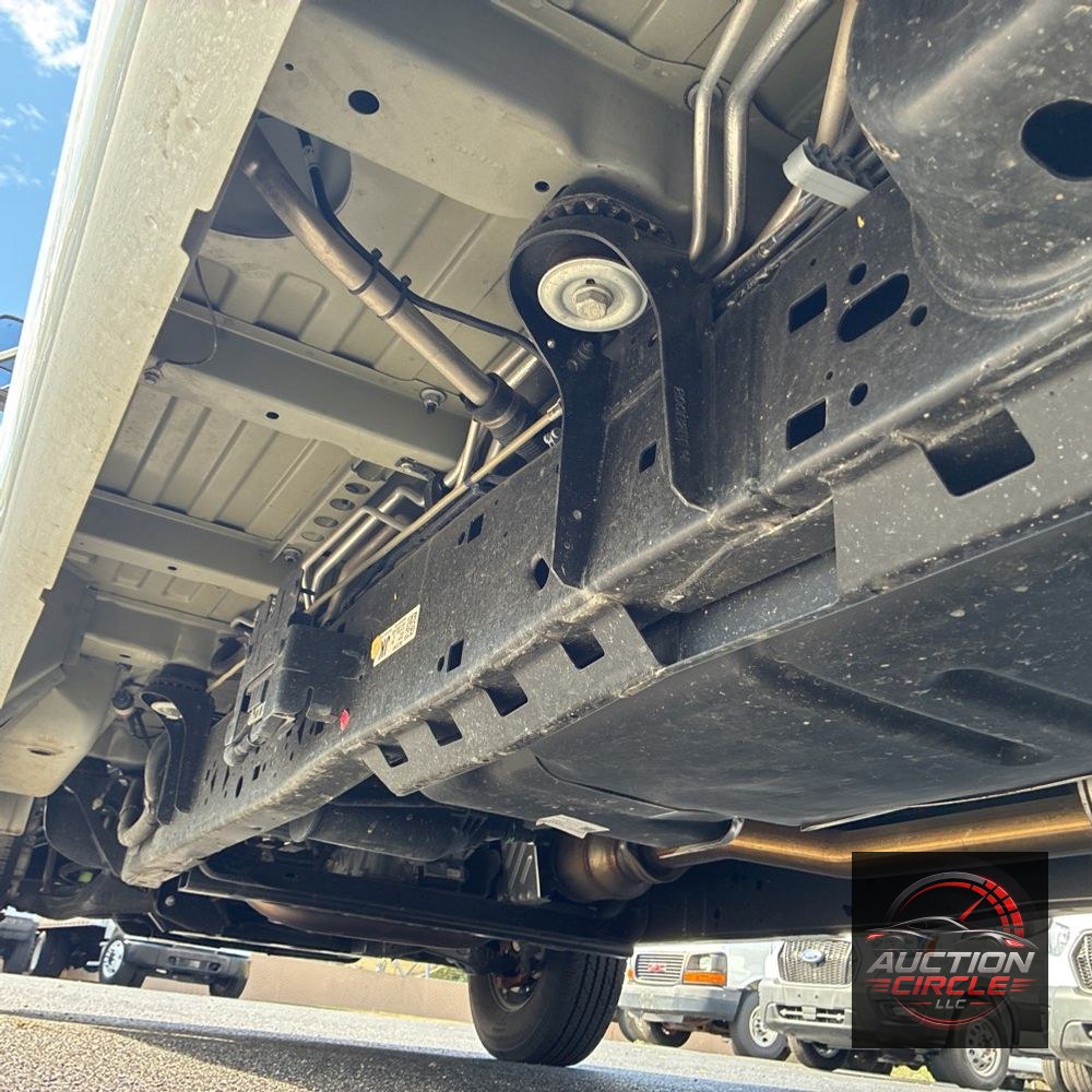 2025 Chevrolet Express LS 3500