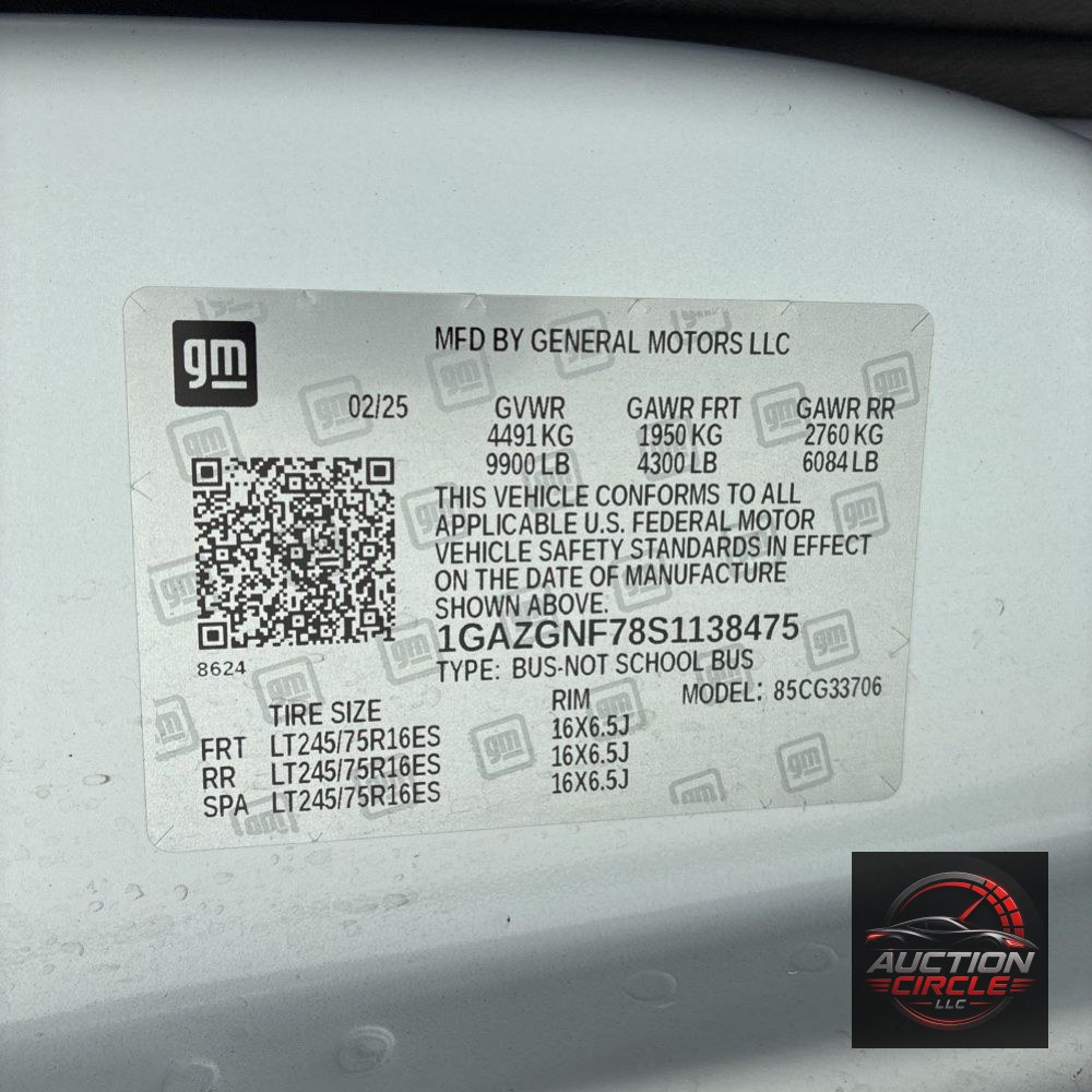 2025 Chevrolet Express LS 3500