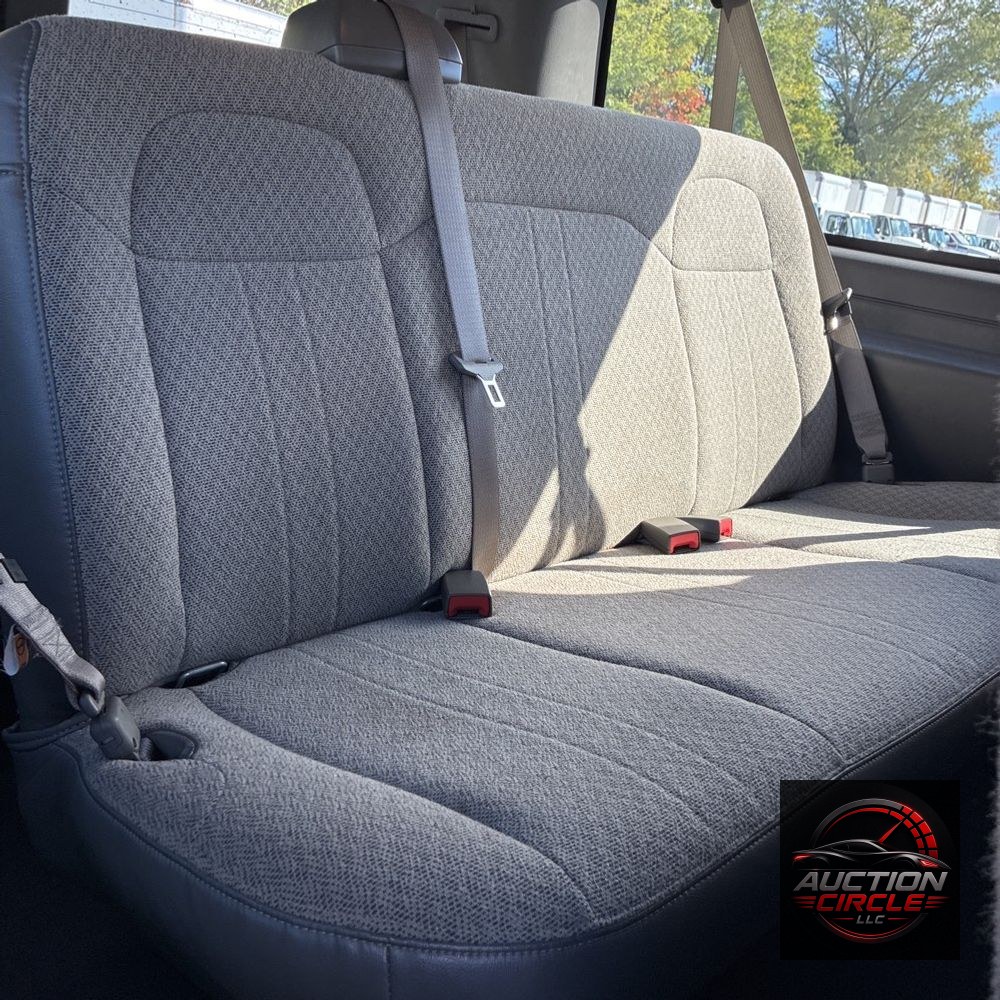 2025 Chevrolet Express LS 3500