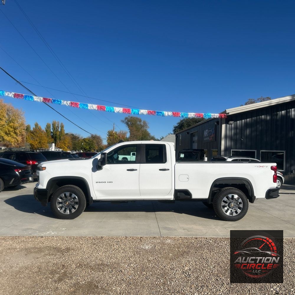 2024 Chevrolet Silverado 2500HD Custom