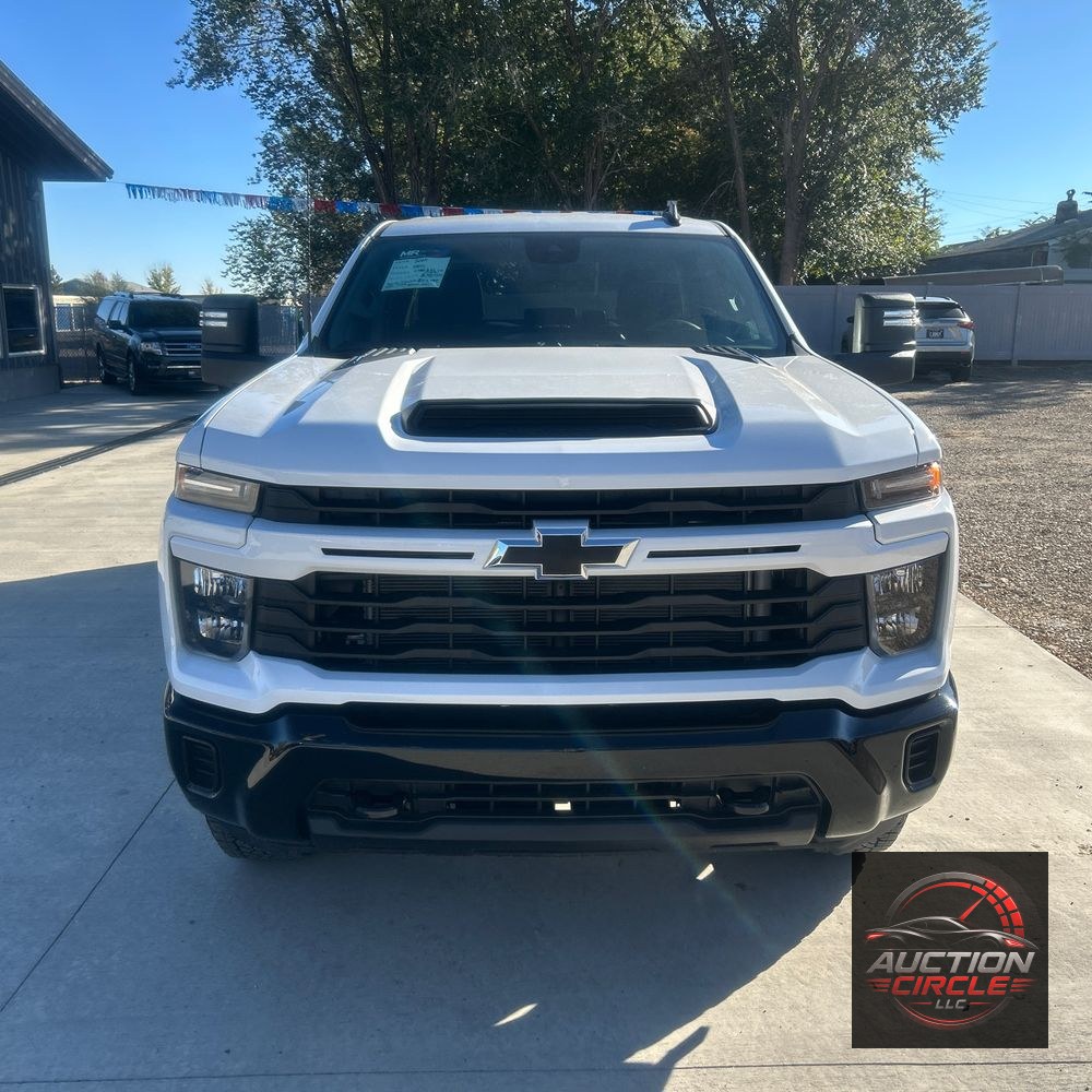 2024 Chevrolet Silverado 2500HD Custom