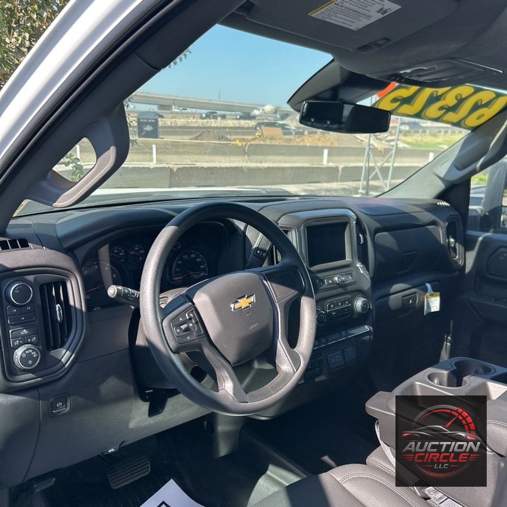 2025 Chevrolet Silverado 3500HD Work Truck