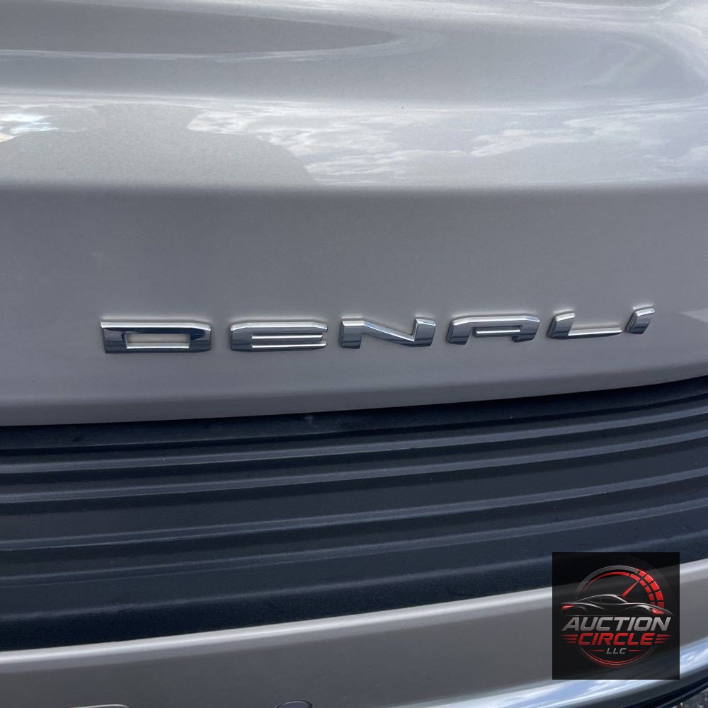 2022 GMC Yukon Denali