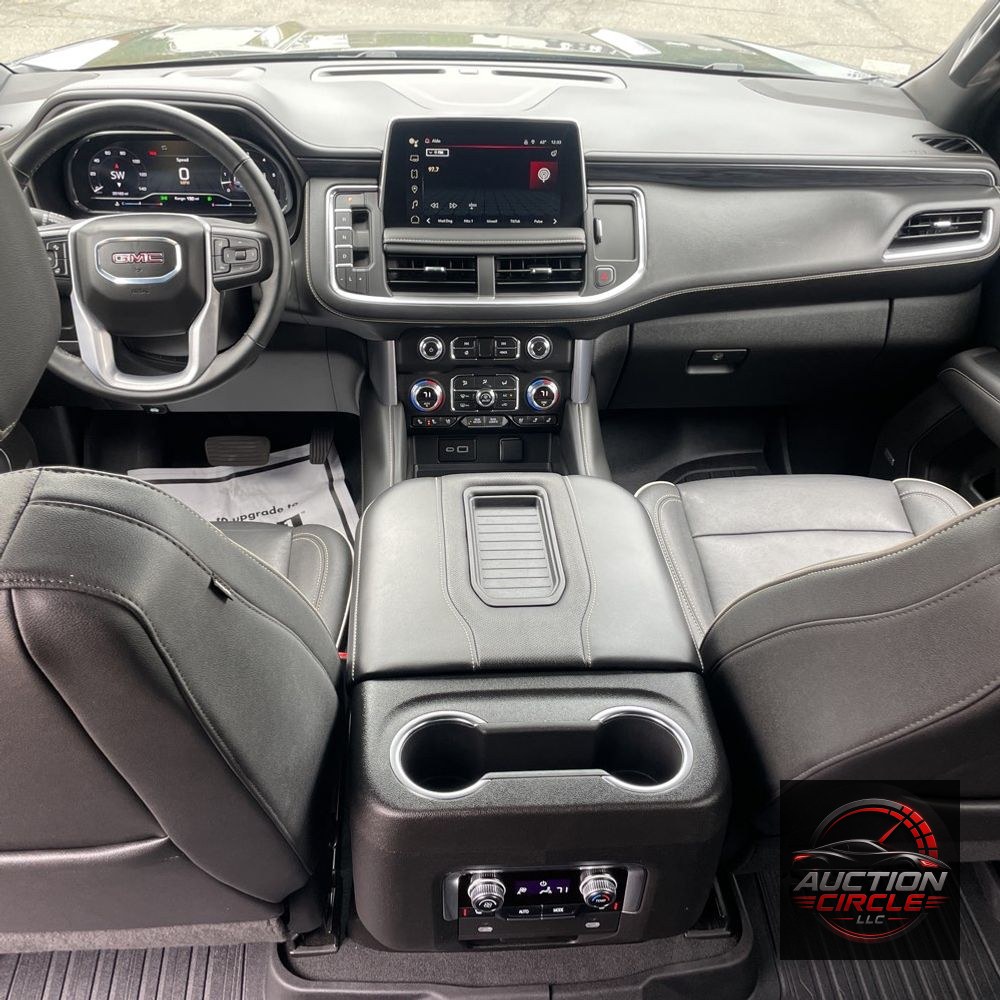 2024 GMC Yukon SLT
