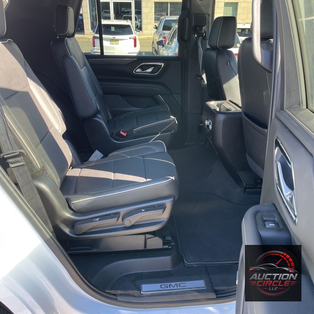 2022 GMC Yukon SLT