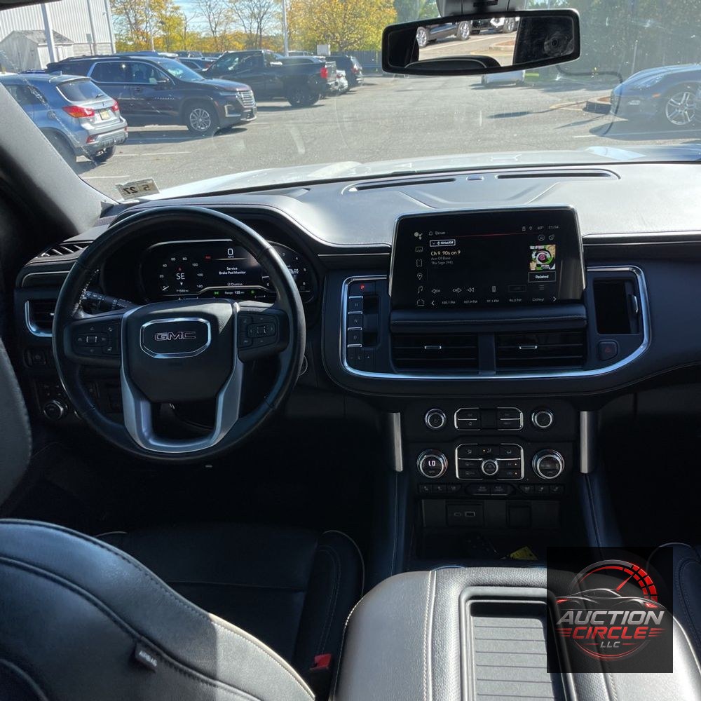 2022 GMC Yukon SLT