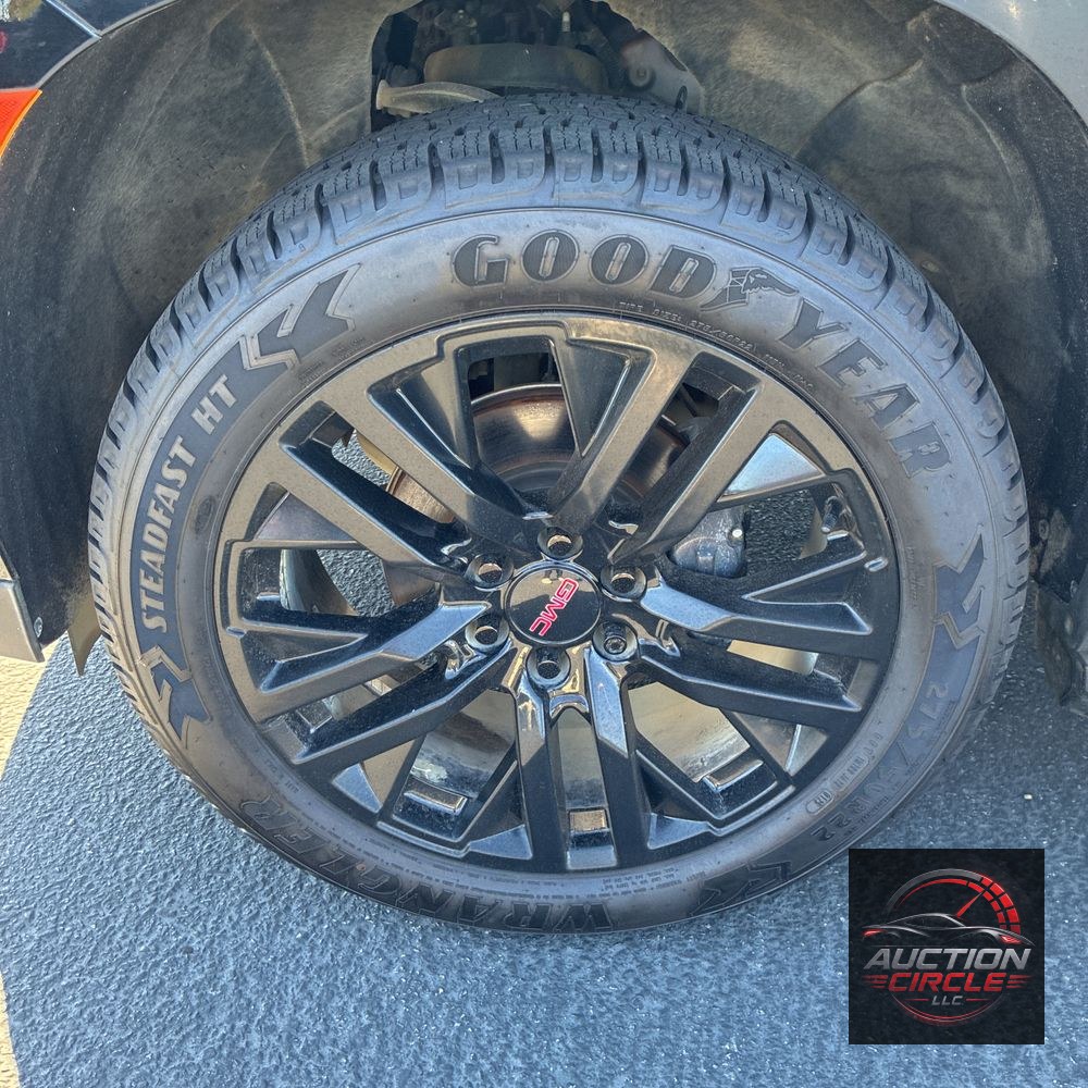 2022 GMC Yukon SLT