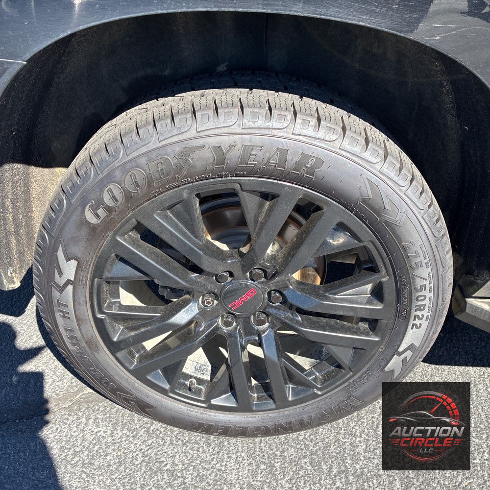 2022 GMC Yukon SLT