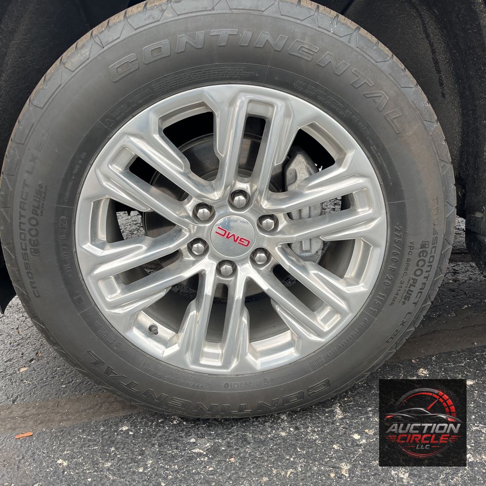 2023 GMC Yukon SLT
