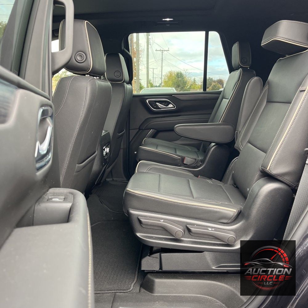 2023 GMC Yukon SLT